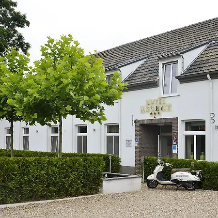 Asselt Hotel 3*